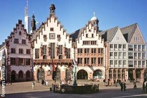 [title] - Ein Ausflug ins Rhein-Main-Gebiet verspricht viele Highlights, denn die kulturelle und landschaftliche Vielfalt sowie jede Menge Shopping-Möglichkeiten lassen keinen Wunsch offen