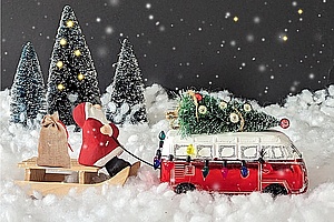 [title] - Am <strong> 6.Dezember</strong> ist Nikolaus. Dann werden die frisch geputzten Stiefel vor die Tür gestellt oder Nikolausstrümpfe aufgehängt.