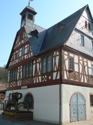 Seeheim-Jugenheim, Bergstrasse, Rathaus, Schloss, Goldenes Kreuz,