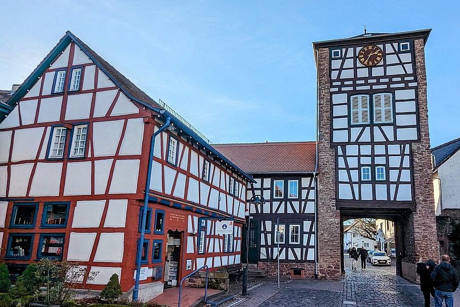 Obertor Dreieichenhain Blick von der Fahrgasse