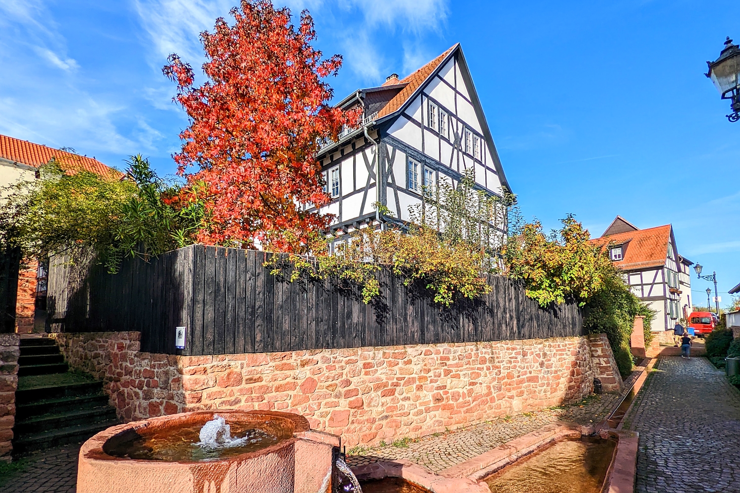 Roter Brunnen Seligenstadt altstadt kleine Maingasse