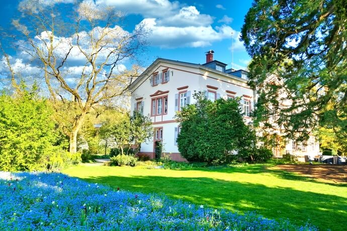 Frühling im Hermannshof in Weinheim