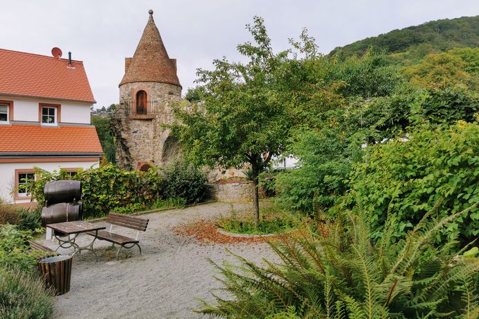 Zwingenberg Reste der Stadtmauer und runder Turm Aul