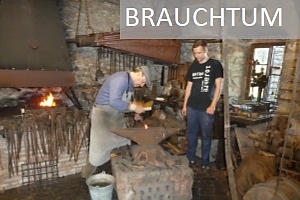 Lindenfelser Brauchtumstage machen die Vergangenheit lebendig.  Altes Handwerk, bodenständiges Brauchtum und buntes Markttreiben stehen an diesen Tagen im Burgstädtchen im Mittelpunkt.  