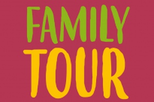 Mit der kunterbunten Family Tour kommt in den Sommerferien garantiert keine Langeweile auf! Es geht kreuz und quer durch die Region. Ziel ist es, Aufgaben zu lösen, ganz nebenbei spannenden Eindrücke zu sammeln und mit etwas Glück einen der tollen Preise zu gewinnen. 