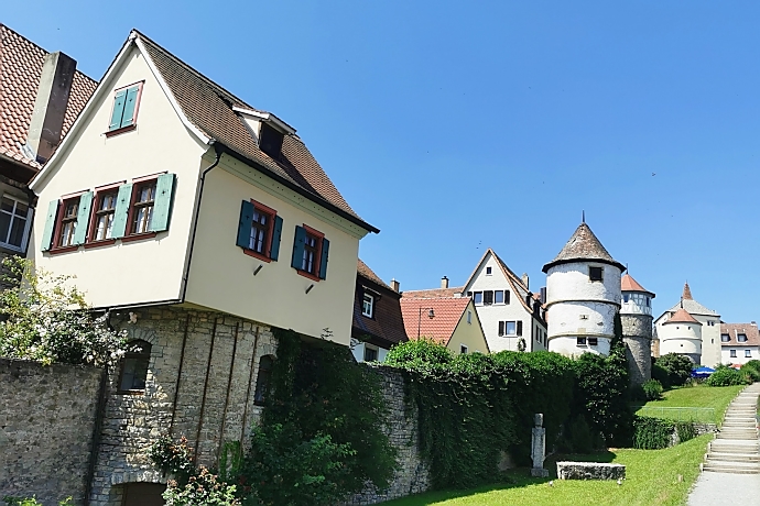 Dettelbach: Stadtmauer mit Türme 