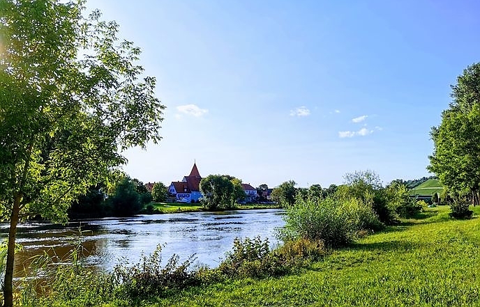 Blick von Sommerhausen nach Winterhausen über den Main