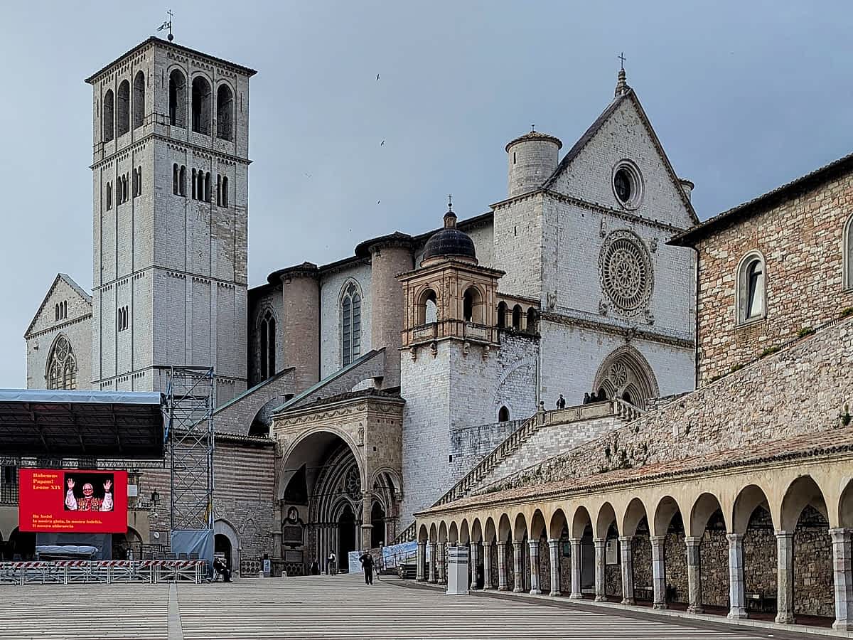 Assisi: Basilika San Francesco – Spirituelles Herz Umbriens