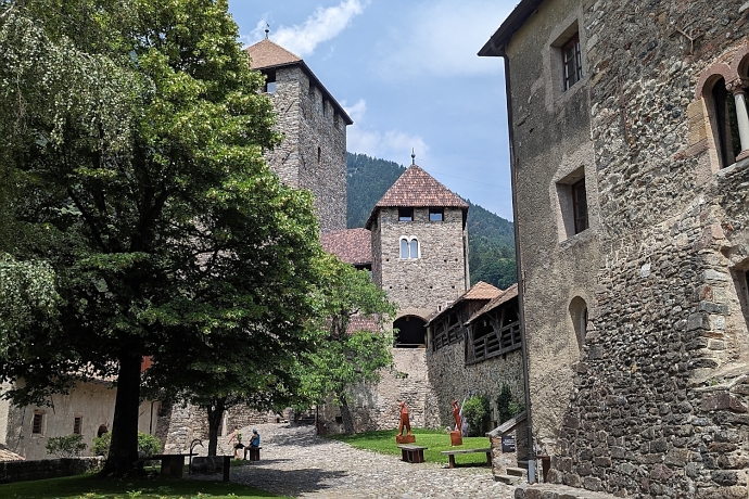 Schloss Tirol