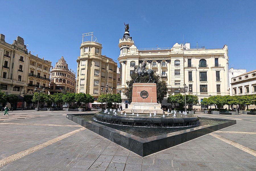 Cordoba-Plaza-de-las-Tendillas