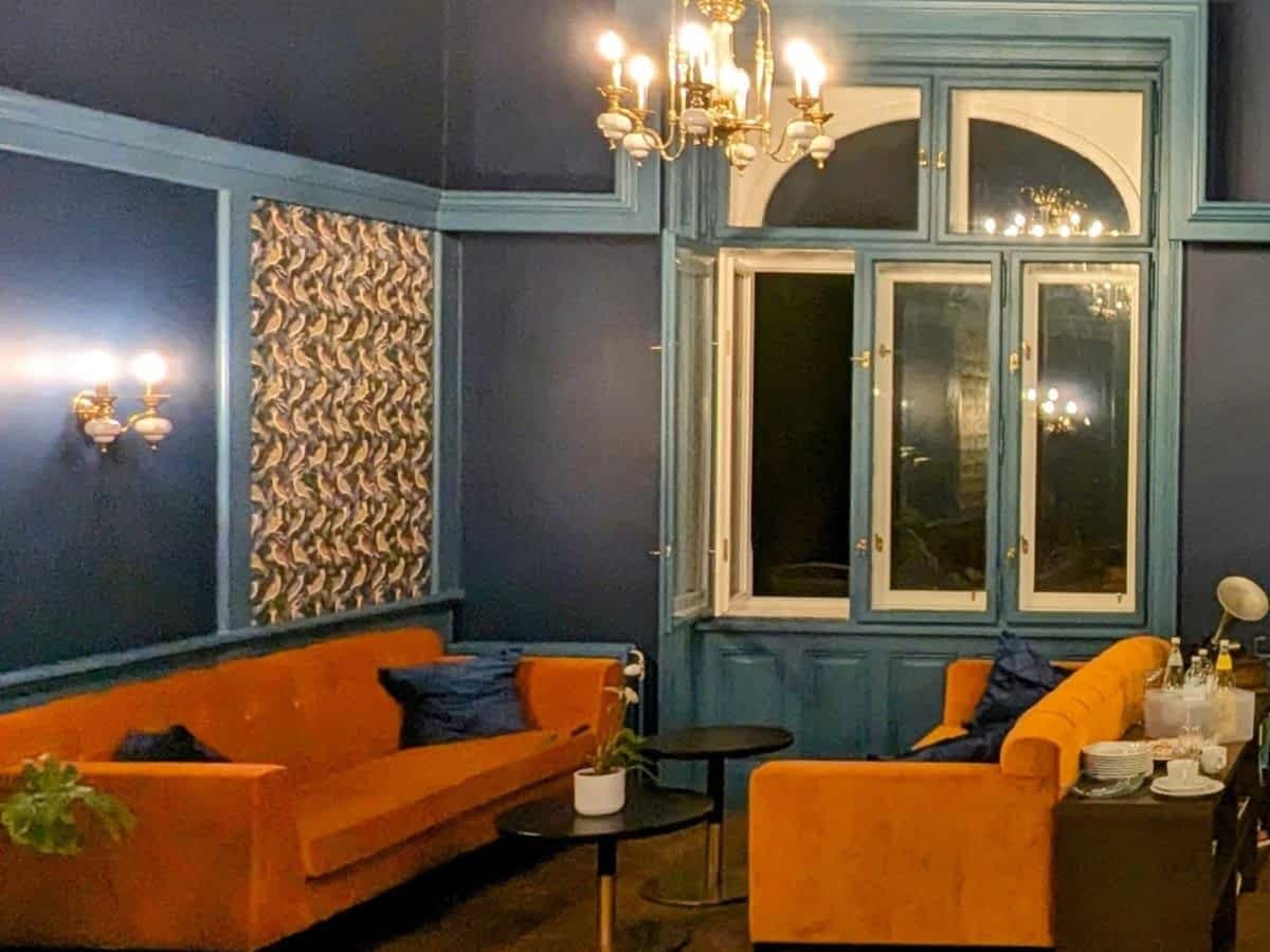 Unsere Hotel-Villa im 18. Bezirk in Wien, ruhige Wohngegend mit guter Anbindung zur Innenstadt